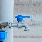 aqua-hot-drain-cleaning-thawing-faucet